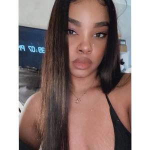 Meet your Posher, Nadia